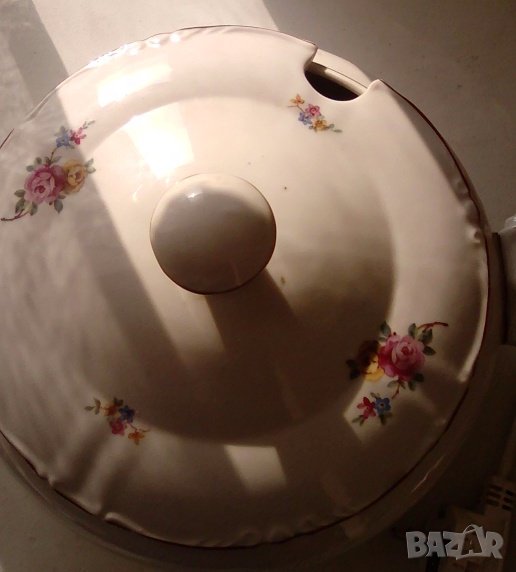 Старинен порцеланов супник, снимка 1