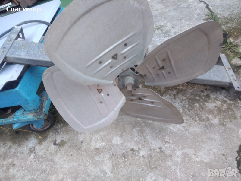 Вентилатор сас стойки 550w на 930 об. Английски 6 бр за 700лв, снимка 1