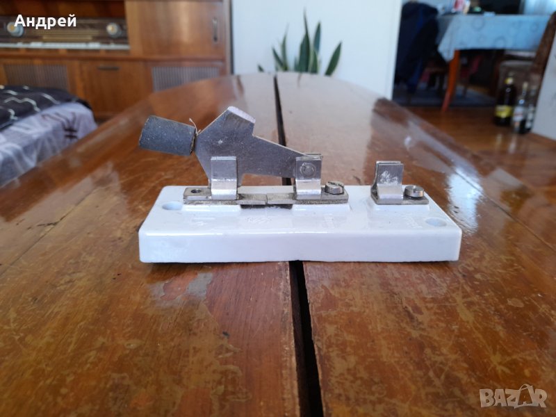 Стар порцеланов антенен включвател,изключвател, снимка 1