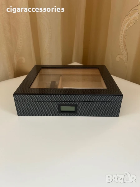 Хумидор за пури – испански кедър, карбонов дизайн, хигрометър, снимка 1