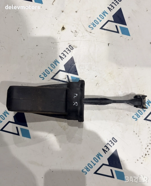 8V5837249 обтегач за предна дясна врата от Audi A3 1.0 TFSI, двигател CHZ, ск. кутия DSG 7 S-tronic , снимка 1