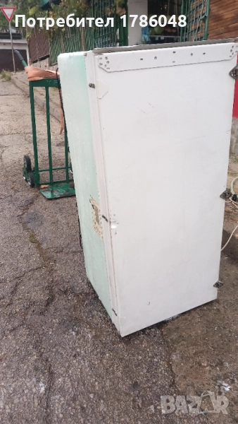 Хладилник с камера  NEFF работи перфектно., снимка 1