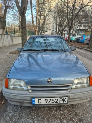 Опел кадет(капка), 1.6 бензин (автомат)