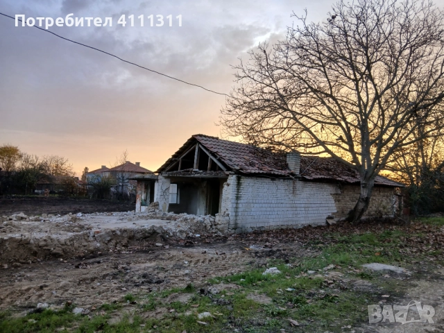 Дворно място в с. Черноземен , снимка 2 - Парцели - 52580641