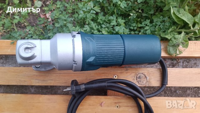 Bosch GSC 2.8 професионална електрическа ножица за ламарина с нов комплект ножове, снимка 5 - Други инструменти - 39581018