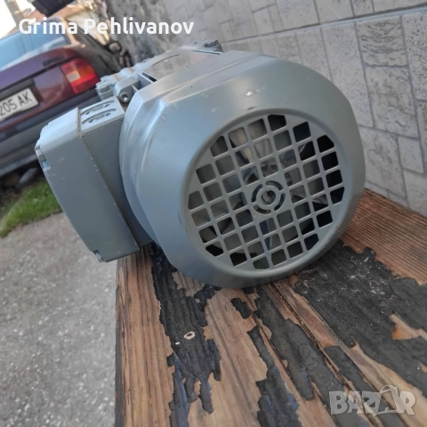 Електрически мотор , снимка 2 - Индустриална техника - 53180137