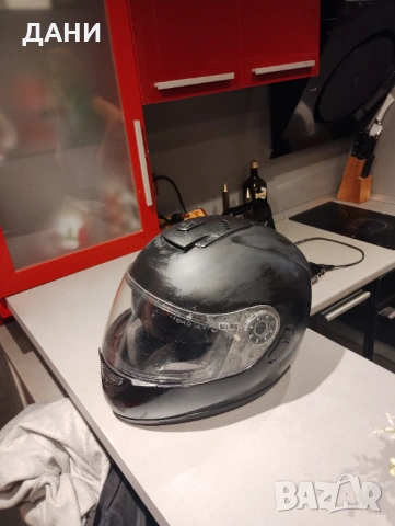 Мото каска черен мат размерXL61, с вградени слънчеви очила освен предпазна слюда.Делта спорт, снимка 15 - Аксесоари и консумативи - 53238719