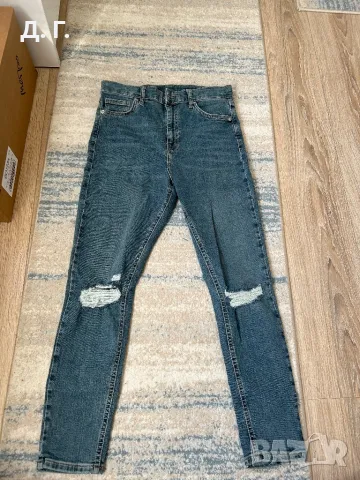Сини дънки накъсани