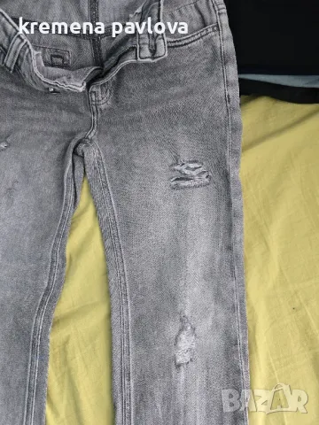 дънки reserved, снимка 2 - Детски панталони и дънки - 49779982