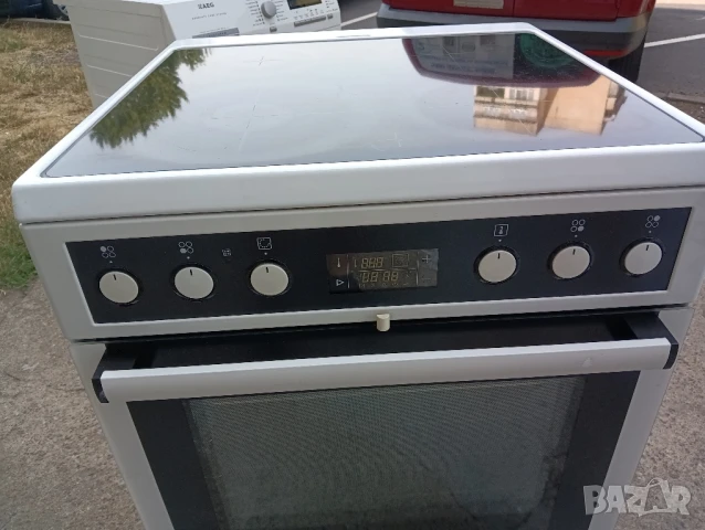 Свободно стояща печка с керамичен плот Gorenje с две години гаранция!, снимка 3 - Печки, фурни - 51199084