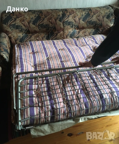 Продавам диван разтегателен, снимка 2 - Дивани и мека мебел - 53174762