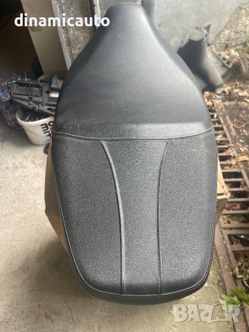 Седалка с кош и инструменти за Honda Sh 125 i 2020г., снимка 2 - Части - 42093871