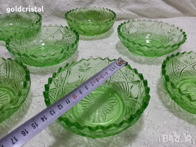 Стъклени купички цветно стъкло , снимка 6 - Антикварни и старинни предмети - 39732603
