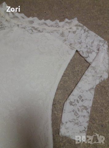УНИКАЛНО КРАСИВА бяла дантелена рокля с отворени рямене, снимка 4 - Рокли - 40514591