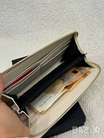 портмонета valentino garavani , снимка 3 - Портфейли, портмонета - 50659694
