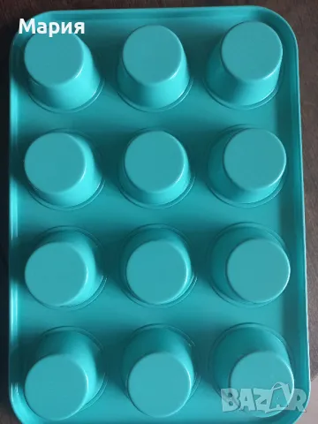 Форма за мъфини, тава и резци Hello Kitty за печива, купа, кошнички, снимка 7 - Форми - 50245715