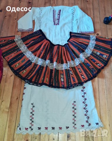 Автентична носия от Северна България, снимка 5 - Антикварни и старинни предмети - 32874699