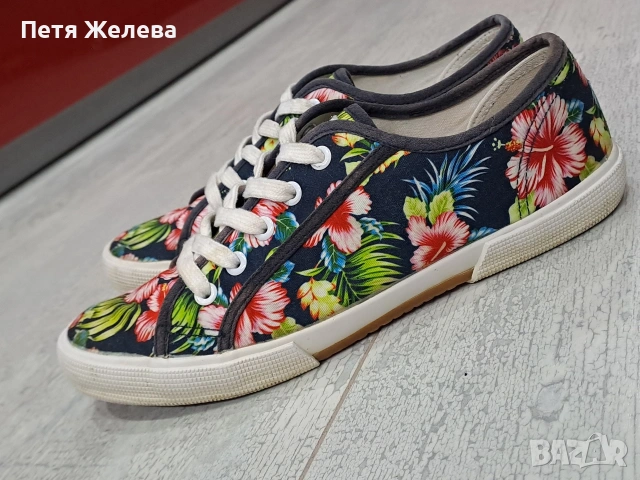 Дамски кецове  U&ME -N40