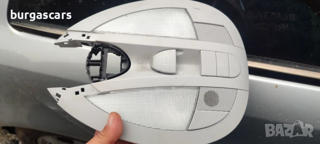 Плафон преден A 211 820 68 01 с шибедах Mercedes W211 - 120лв, снимка 3 - Части - 51419827