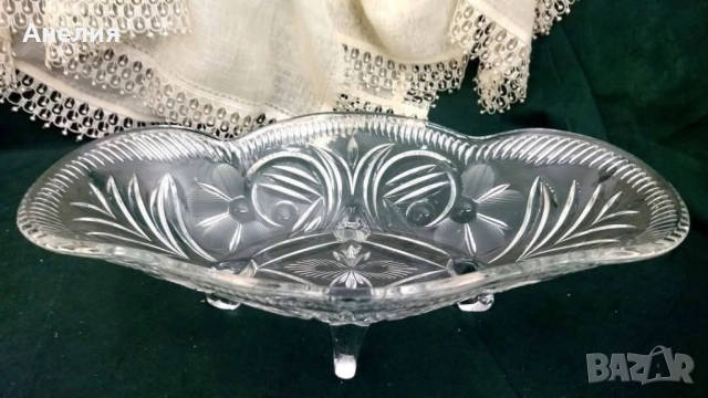 Красива кристална фруктиера на крачета, снимка 2 - Чинии - 51578969