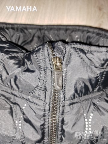 Nike  Дамско Яке  M, снимка 4 - Якета - 39230921