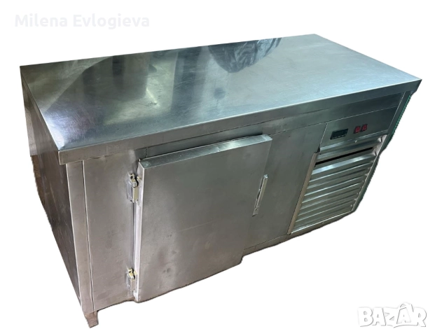 Хладилна витрина, снимка 1