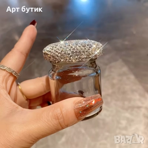 Авангардни бурканчета с мед , декорирани с кристали, снимка 2 - Декорация - 52572665