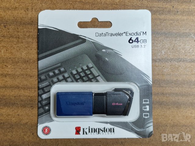 Нова 64GB Kingston Флашка 64ГБ USB 3, снимка 1 - USB Flash памети - 41477500