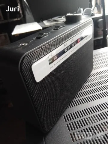 PHILIPS  ново портативно радио, снимка 2 - Радиокасетофони, транзистори - 50165775