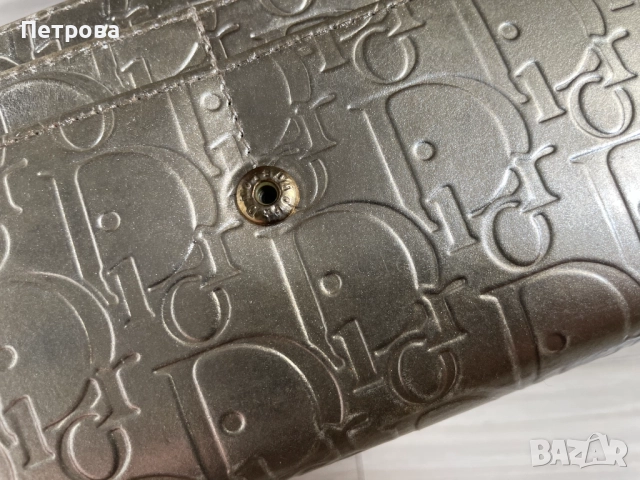 Златен портфейл Dior, снимка 7 - Портфейли, портмонета - 52148419