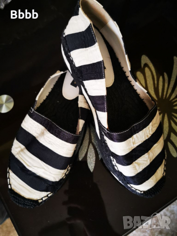 Дамски обувки Долче и Габана, снимка 1 - Дамски ежедневни обувки - 36209579