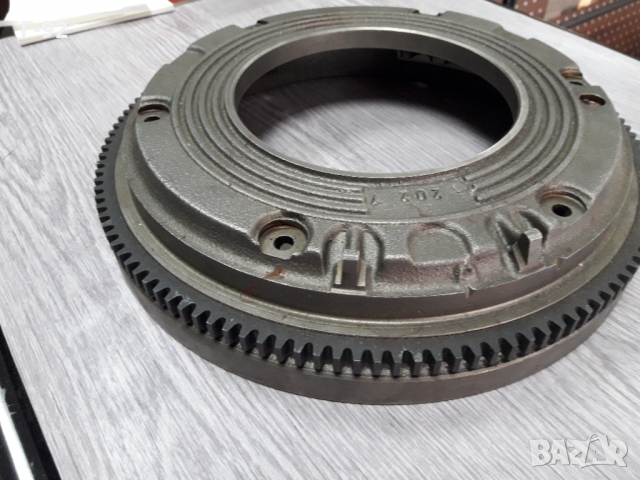 067105271F**NEU**VAG**200.mm**  МАХОВИК**, снимка 14 - Части - 36087581