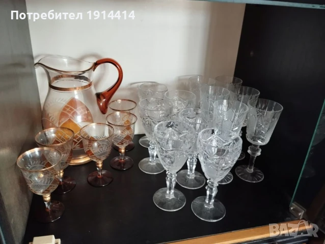 Различни винтидж сервизи и порцеланови фигури