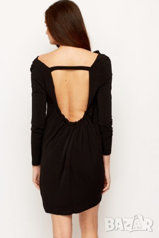 Нова черна рокля с гол гръб