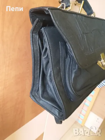Дамска чанта, снимка 6 - Чанти - 48440994
