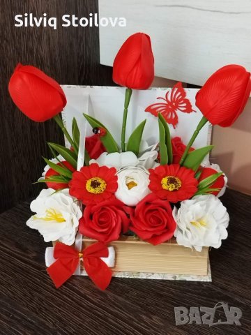 🌷🌹НОВО🌹🌷Кутия книга със сапунени цветя, снимка 2 - Подаръци за жени - 41926896