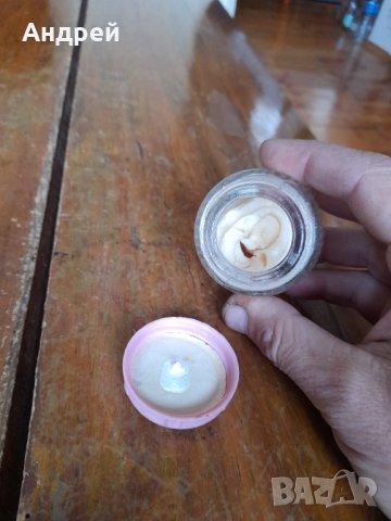 Старо бурканче от крем Снежина, снимка 4 - Други ценни предмети - 44415491