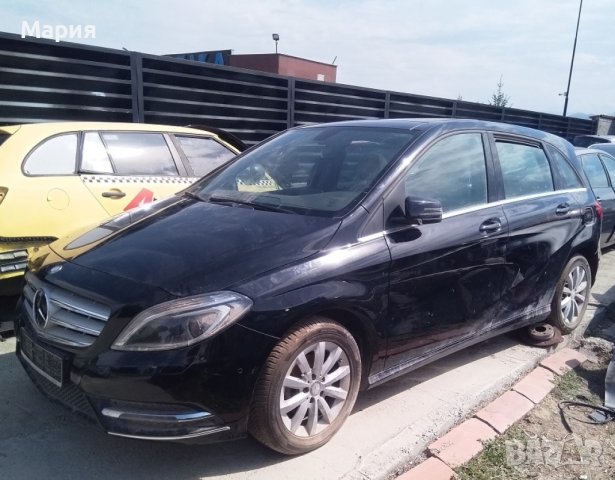 Mercedes-Benz B 180 на части, снимка 4 - Автомобили и джипове - 41338685