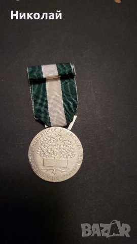 Френски медал за заслуги към държават , снимка 2 - Антикварни и старинни предмети - 40229455