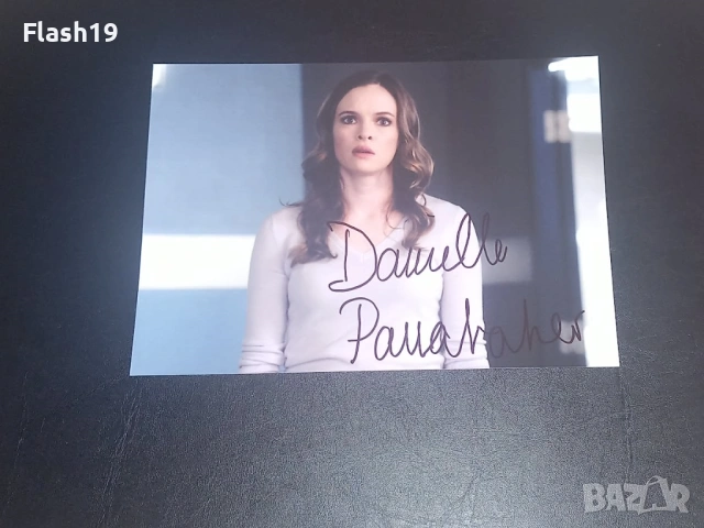 ⚡️ Личен автограф Даниел Панабейкър (Danielle Panabaker) - (Caitlin Snow) ⚡️ПРОМО цена до 31.03.2026, снимка 2 - Колекции - 53725200