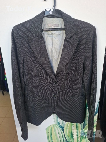 Продавам дамски маркови сака работя с еконт и спееди, снимка 3 - Сака - 53581238