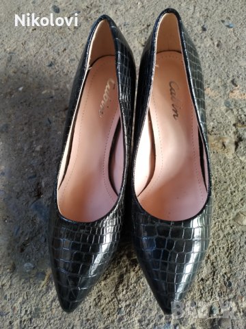 Нови, дамски, черни обувки с ток, снимка 2 - Дамски елегантни обувки - 42205545