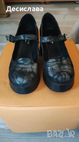 Дамски обувки с дебел ток , снимка 2 - Дамски обувки на ток - 52431071