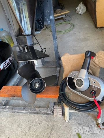 Продавам извънбордов мотор за лодка ,,Меркюри”-90к.с., снимка 12 - Воден транспорт - 52810162