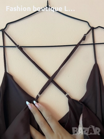 Сатенена кафява рокля с кръстосани презрамки на гърба с регулируема дължина S / M размер 🤎🤎🤎🤎🤎, снимка 6 - Рокли - 52235969