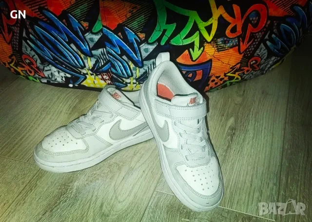 Кецове NIKE 28.5, снимка 4 - Детски маратонки - 55711346