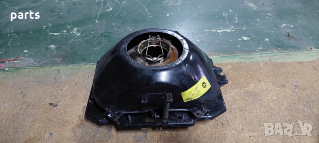 Ляв Фар Чероки (Рефлектора е заминал) N, снимка 3 - Части - 36036737