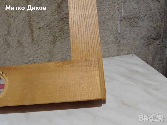 Нивелир от соца с L форма ъглов отличен, снимка 2 - Железария - 53801990