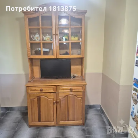 Класически бюфет от масивен чам 