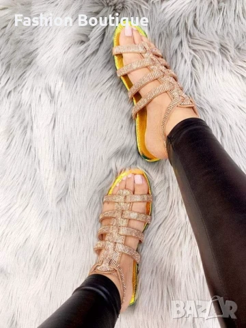 Италиански сандали в цвят шампанско с камъни, снимка 3 - Сандали - 51246186